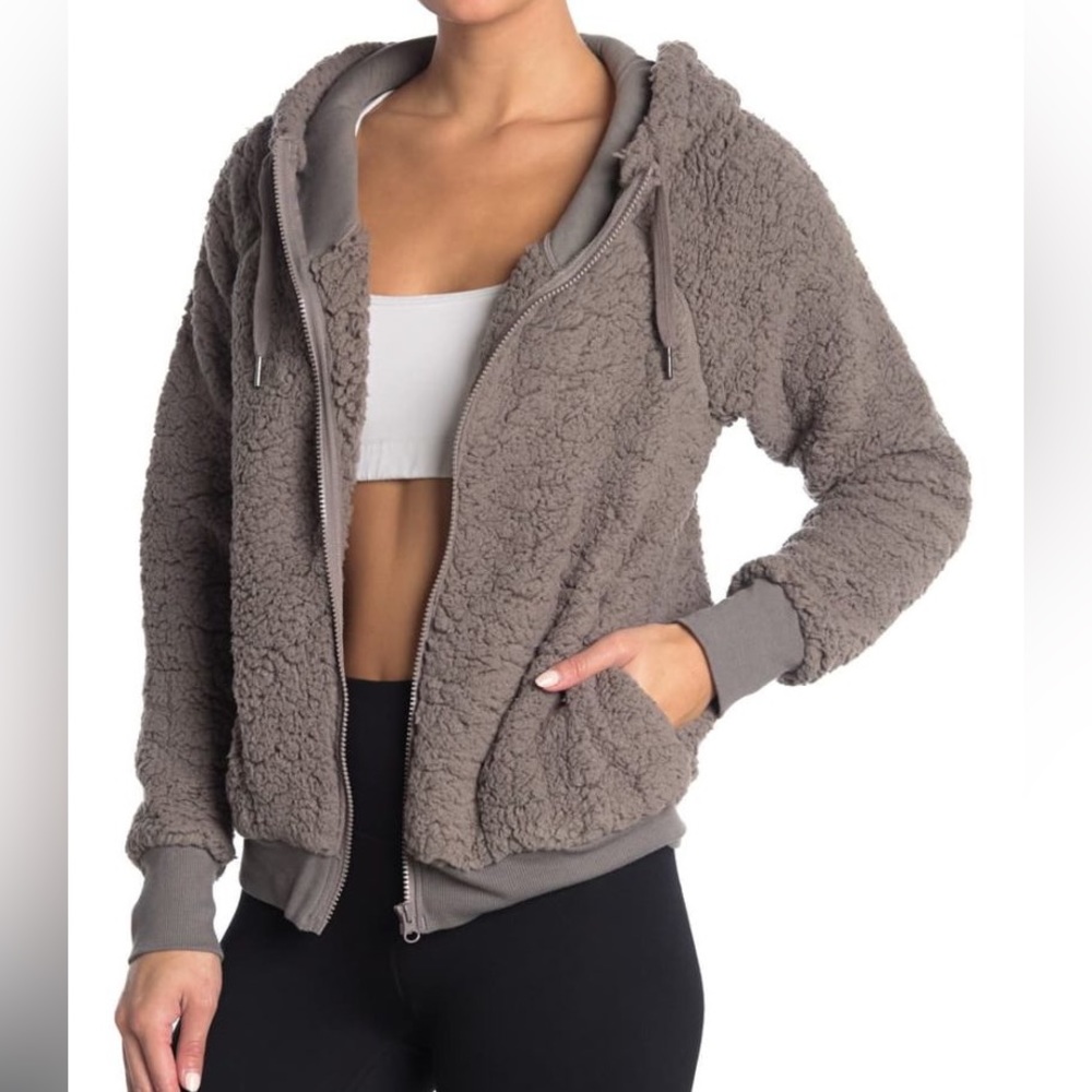 Z by Zella women’s teddy Sherpa full zip hoodie